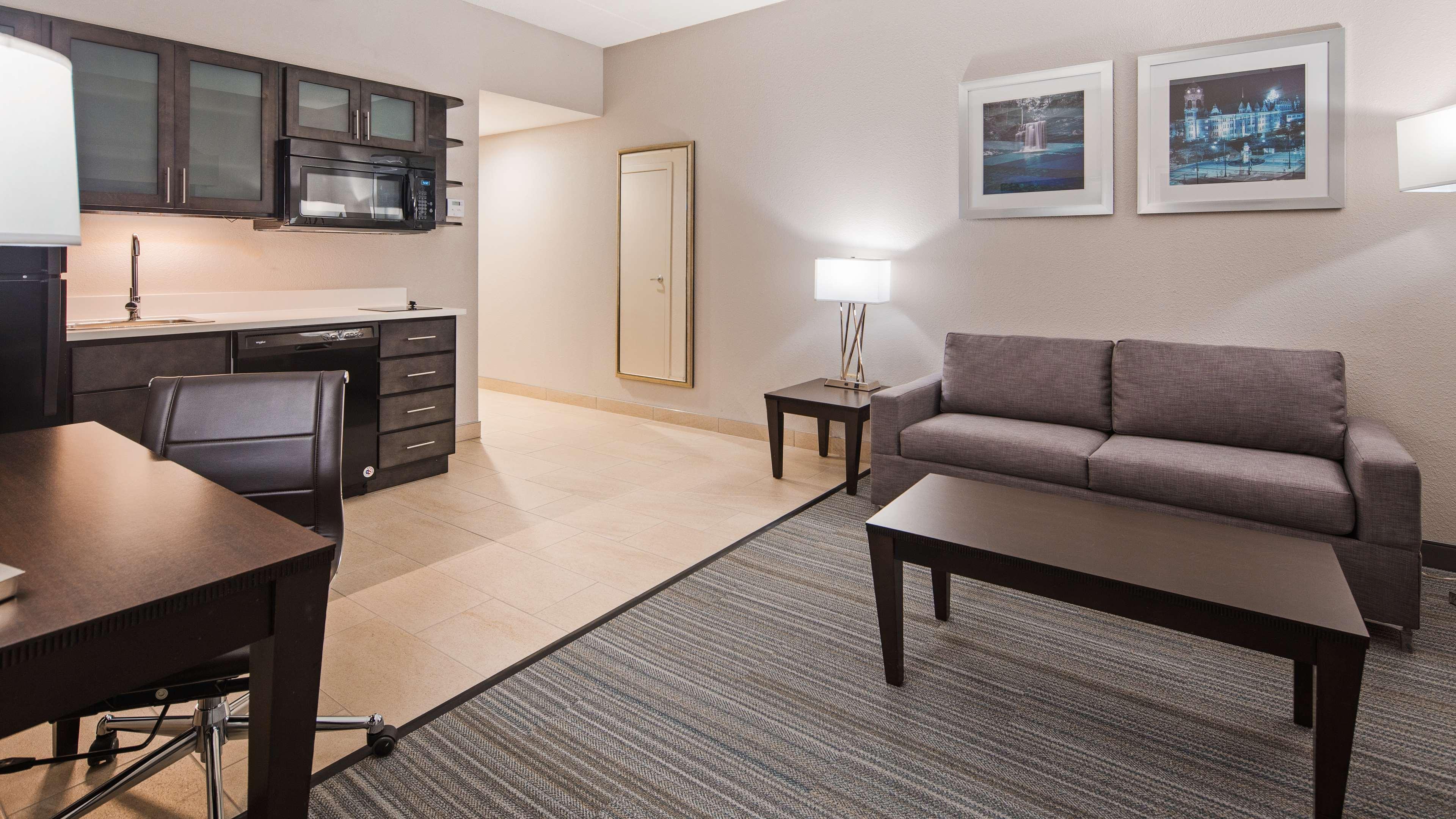 Best Western Plus Wilkes Barre-Scranton Airport Hotel Pittston Extérieur photo